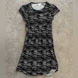 LuLaRoe girls Mae dress. Worn 1 time. Smoke free pet free home.